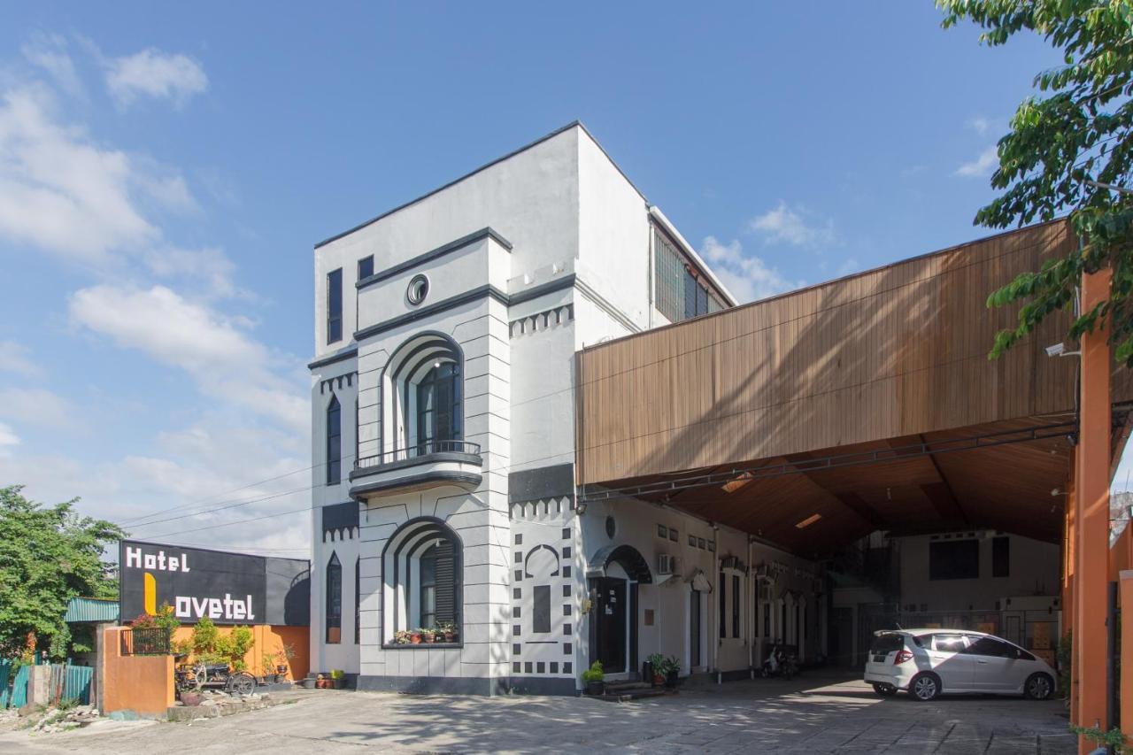 Отель Reddoorz Near Jalan Sudirman Padang Экстерьер фото